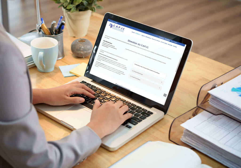 Journalisme digital, treize journalistes certifiés formateurs